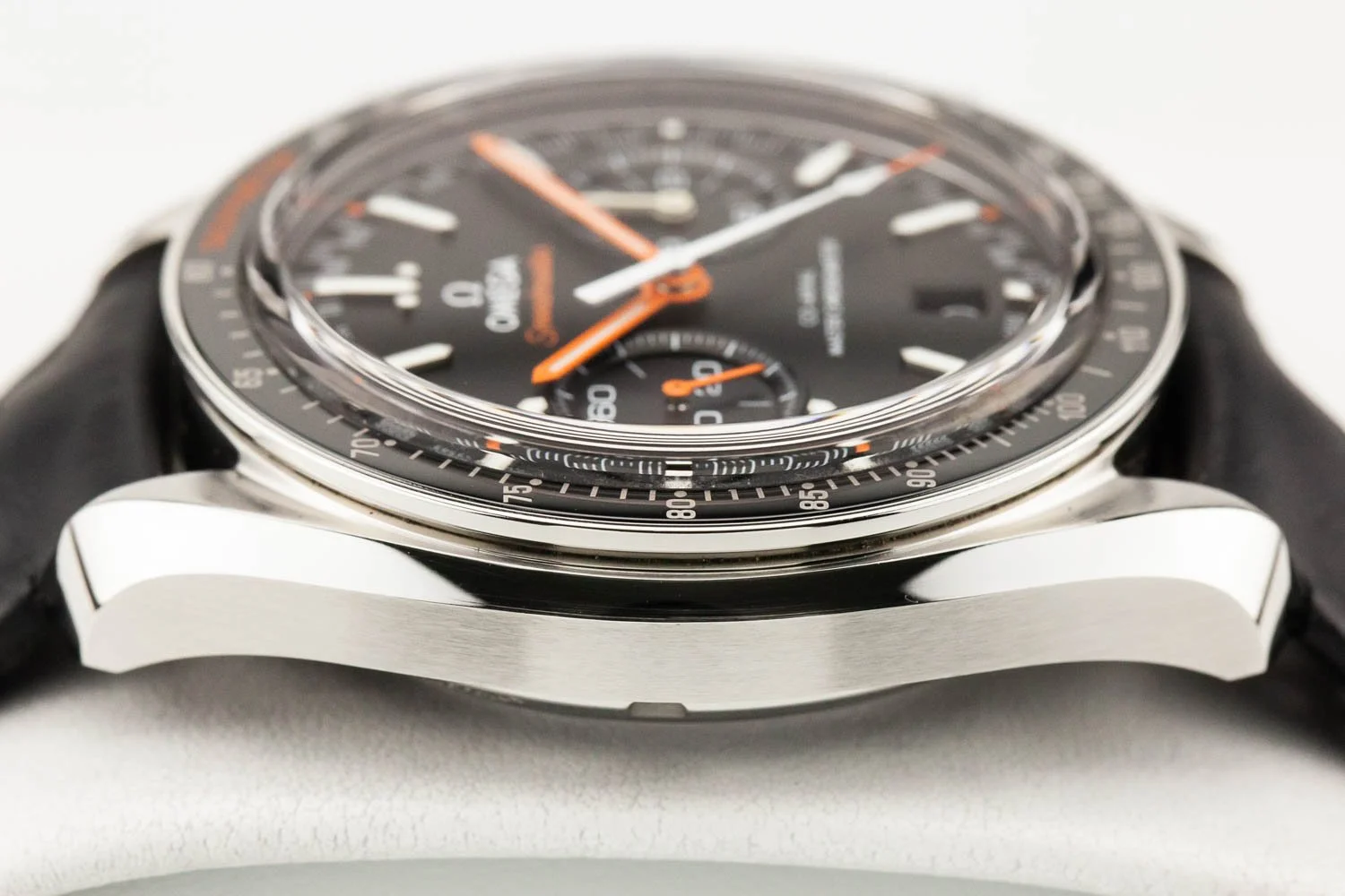 Omega speedmaster racing co axial 44.25 mm hot sale